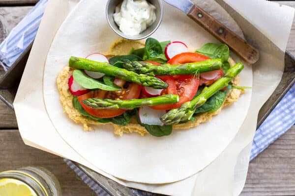 25 Gezonde Wraps Recepten voor jou! 23 Gezonde lente humus wraps