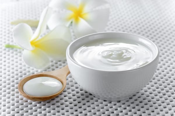 Helpt griekse yoghurt met afvallen? Zo ja, hoe? Dat lees je in dit artikel.