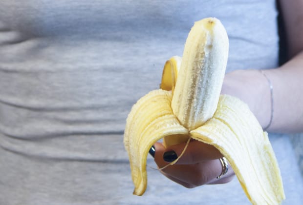Helpt het eten van een banaan voor het slapengaan met afslanken? Dat lees je in dit artikel.